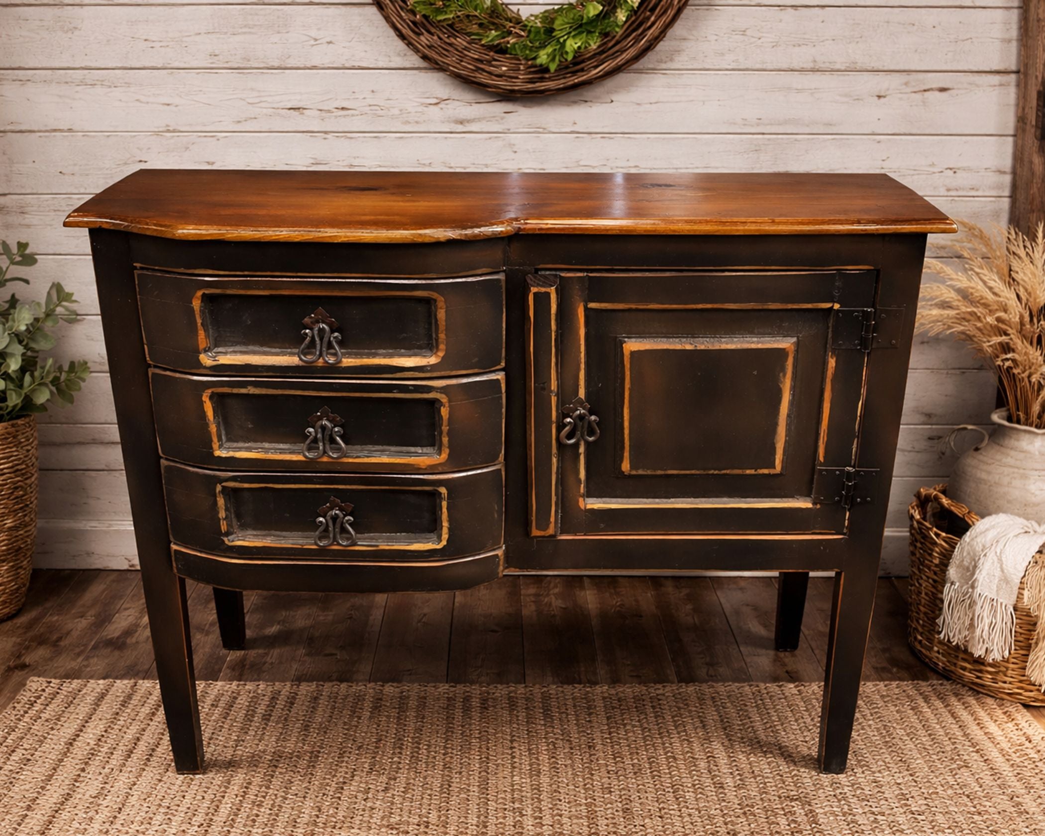Henrietta Black & Brown